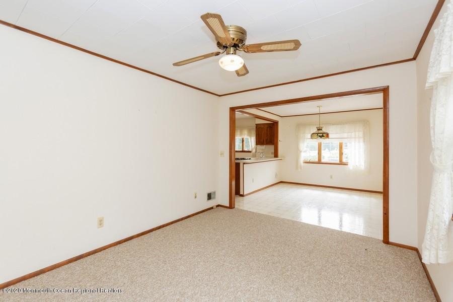 4 Fordham Road Parlin, NJ 08859 - Photo 7 of 19 4 Fordham 18
