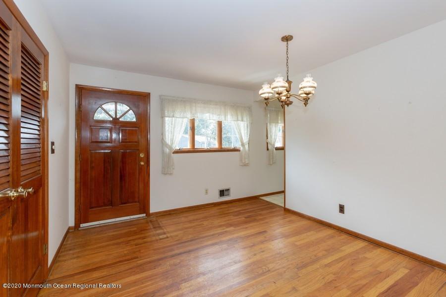 4 Fordham Road Parlin, NJ 08859 - Photo 10 of 19 4 Fordham 8