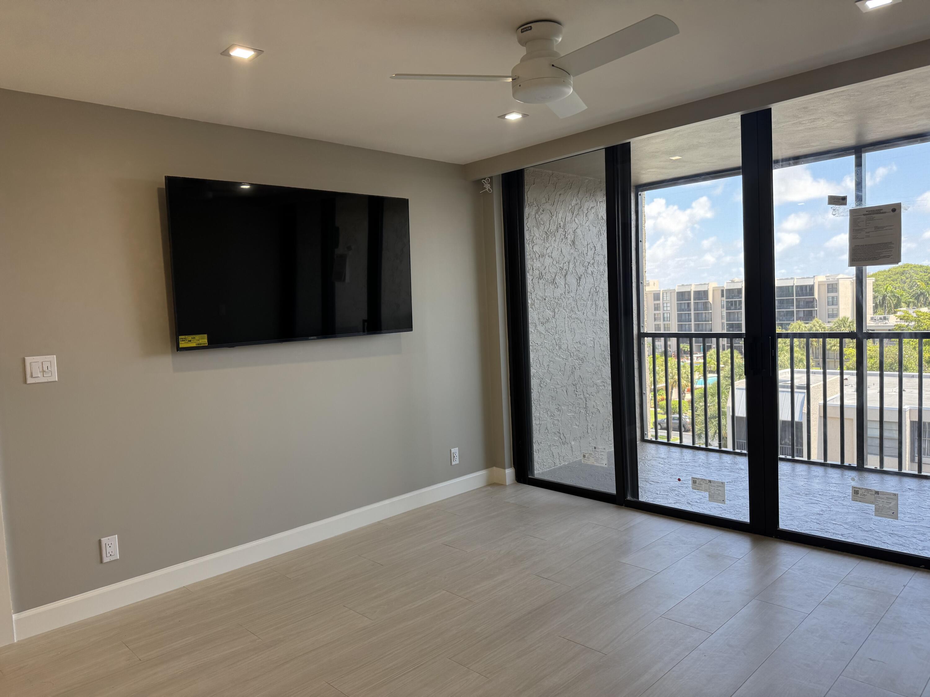 12 Royal Palm Way, Unit 6030 Boca Raton, FL 33432 - Photo 8 of 20 603 LR
