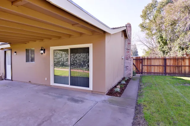 $678,000 | 2345 Rogue River Drive, Sacramento, CA 95826