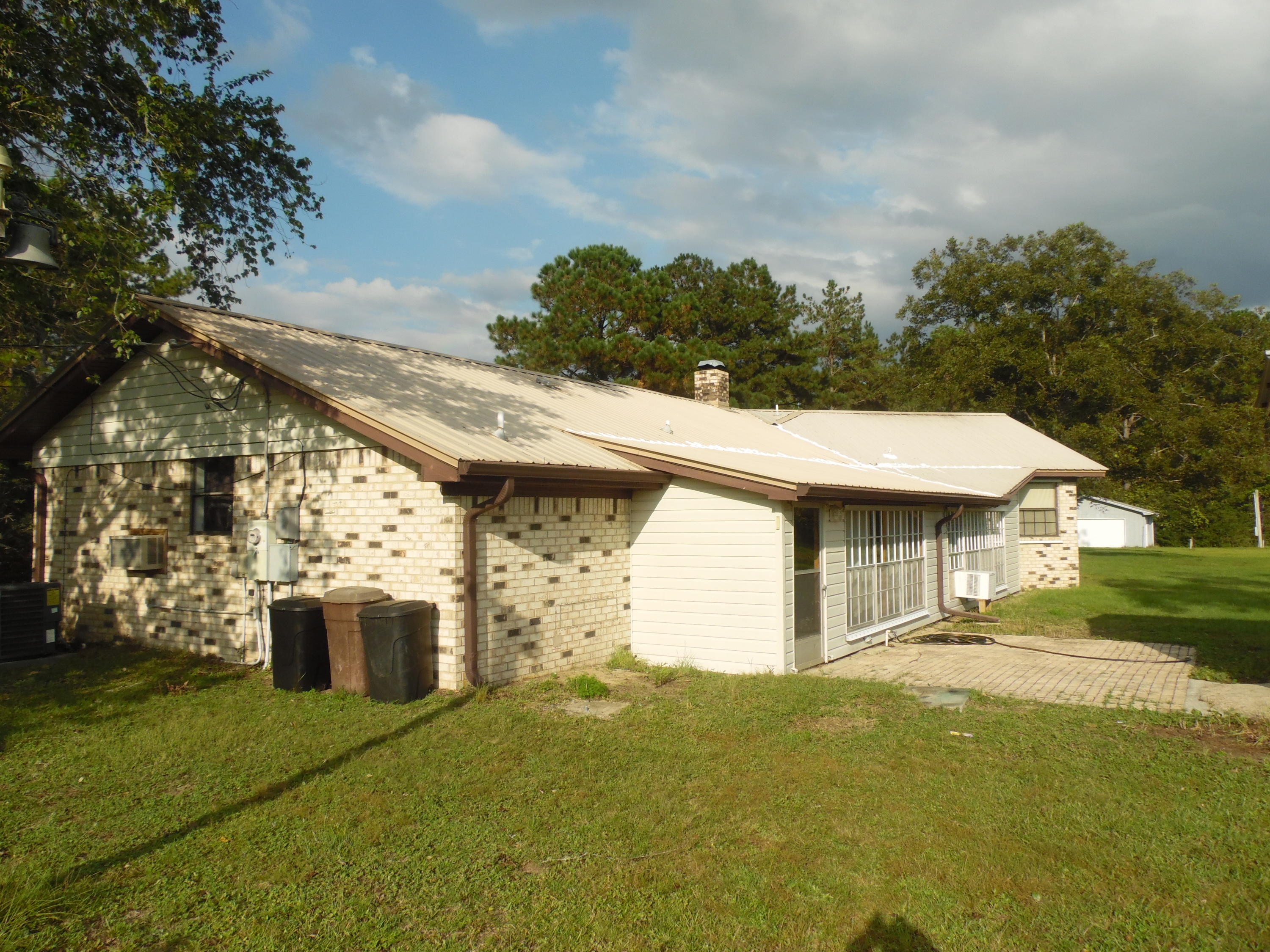 573 Andy Nowling Road DeFuniak Springs, FL 32433 - Photo 28 of 32 SAM_4790