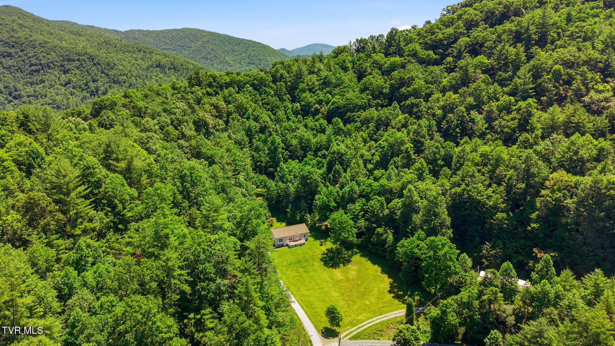 513 Raven Cliff Road Erwin, TN 37650 - Photo 33 of 42 26-web-or-mls-513 Raven Cliff Rd-32
