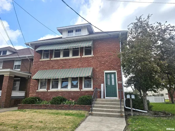 $195,000 | 151 North Seminary Street, Galesburg, IL 61401
