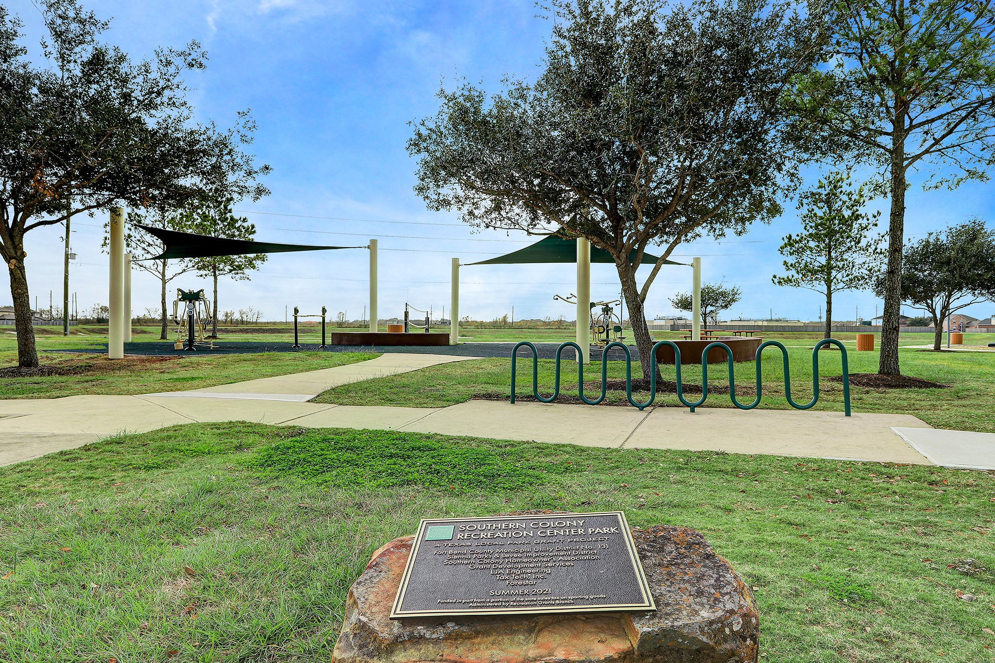 223 Sunset Colony Drive Rosharon, TX 77583 - Photo 38 of 45 Enjoy a partially covered park for everyone.