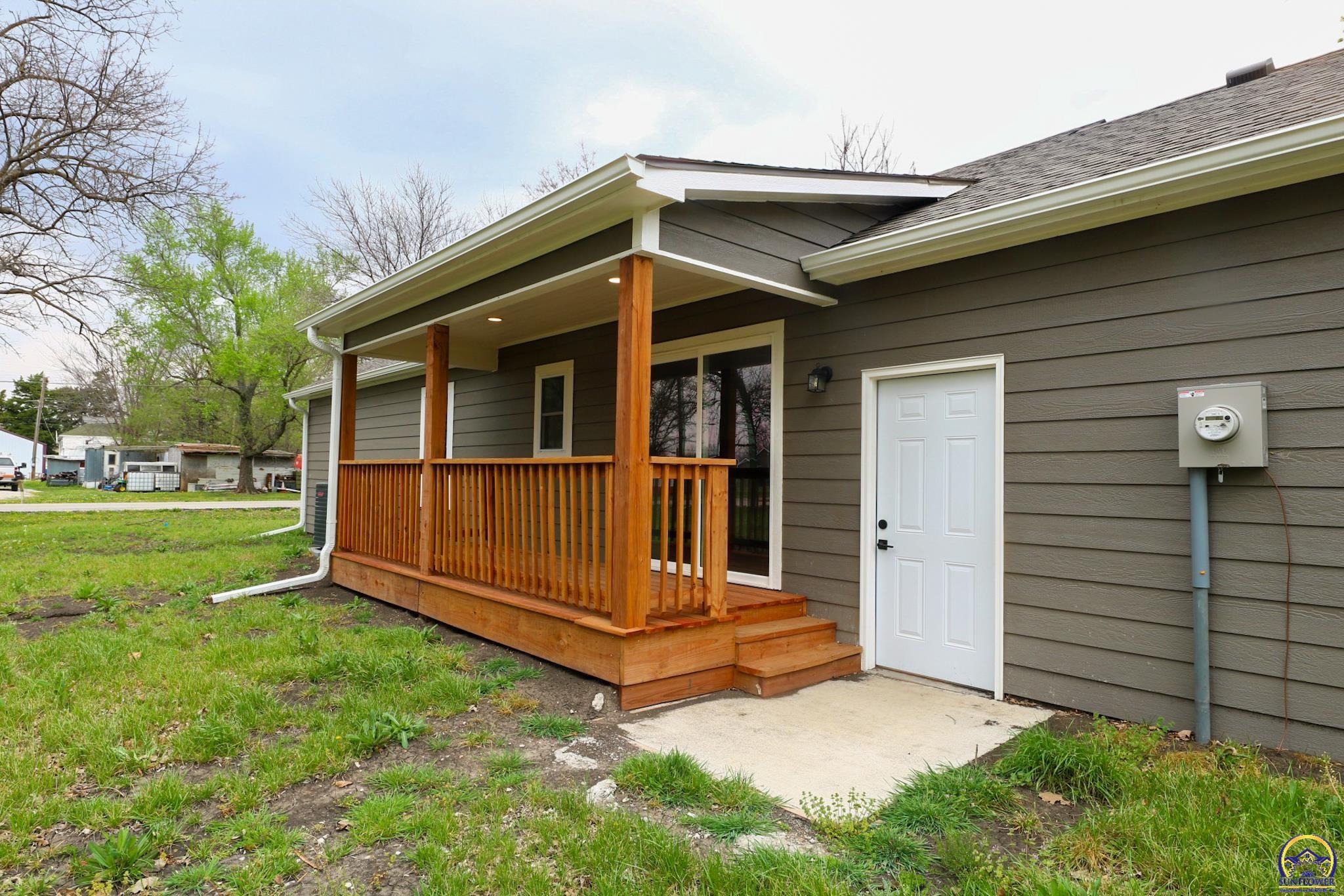702 South 8th Street Burlington, KS 66839 - Photo 58 of 62
