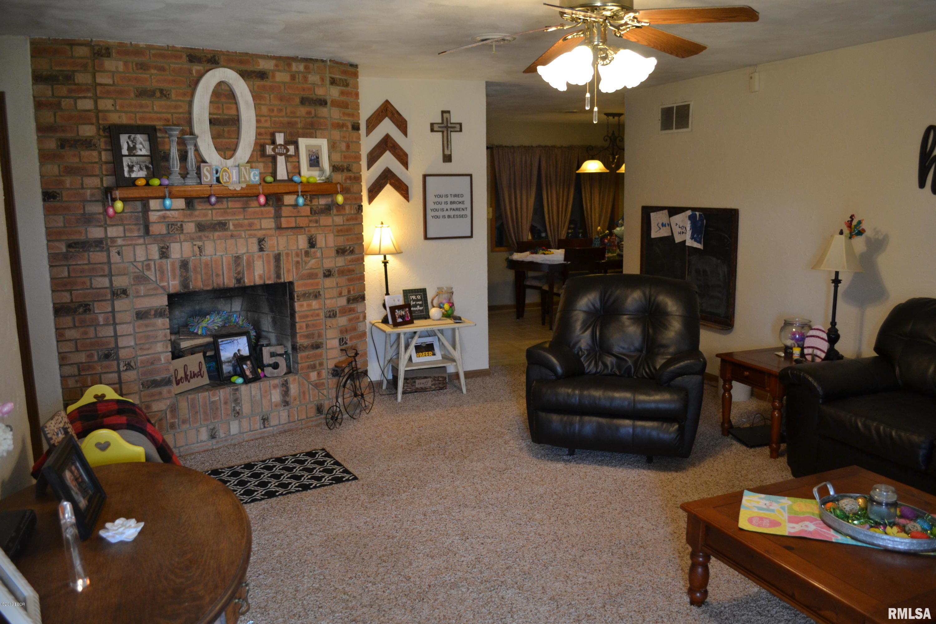 1711 Ullman Road Centralia, IL 62801 - Photo 4 of 17