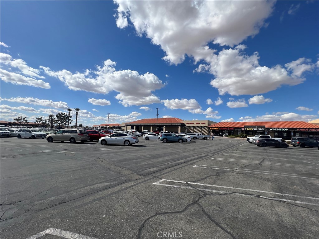 21650 Bear Valley Road Apple Valley, CA 92308 - Photo 11 of 19