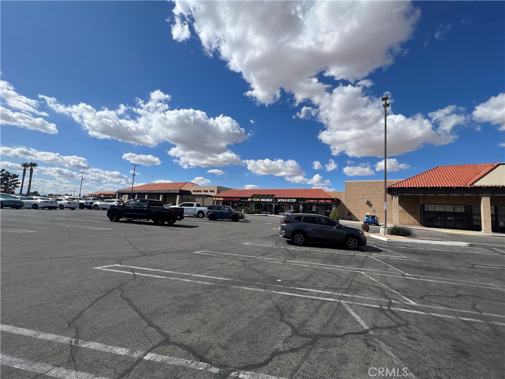 21650 Bear Valley Road Apple Valley, CA 92308 - Photo 12 of 19