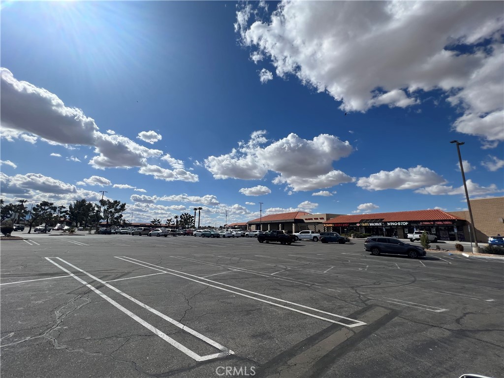 21650 Bear Valley Road Apple Valley, CA 92308 - Photo 15 of 19