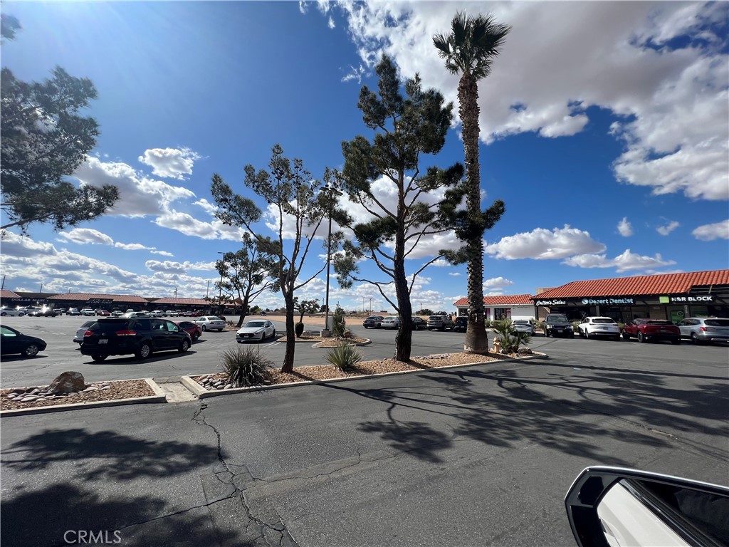 21650 Bear Valley Road Apple Valley, CA 92308 - Photo 17 of 19