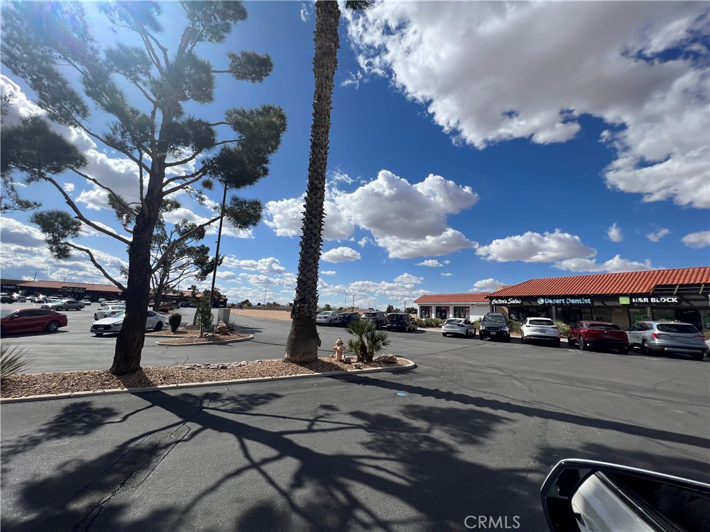 21650 Bear Valley Road Apple Valley, CA 92308 - Photo 18 of 19