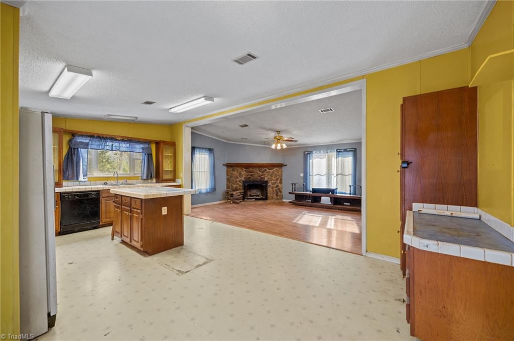 4617 Sams Road Mebane, NC 27302 - Photo 11 of 34