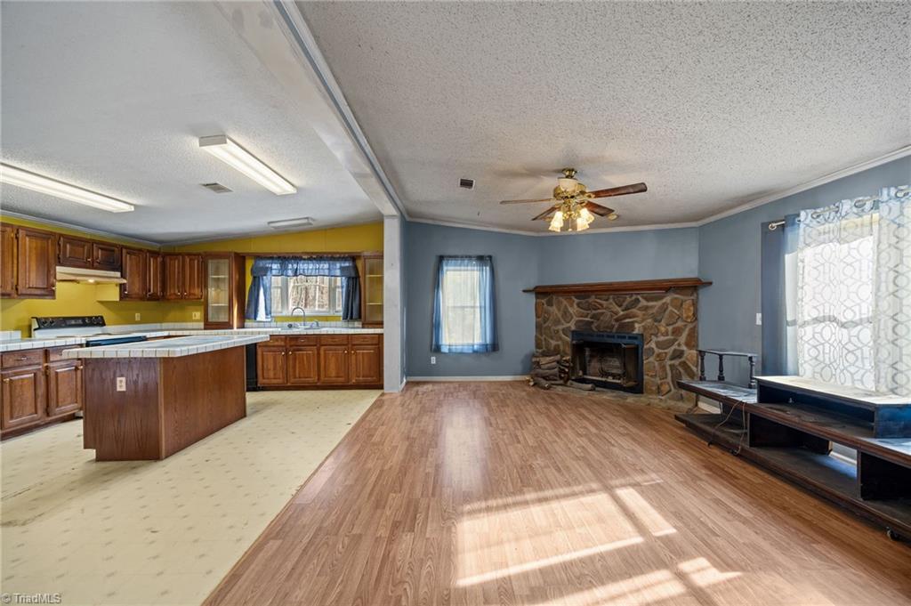4617 Sams Road Mebane, NC 27302 - Photo 7 of 34