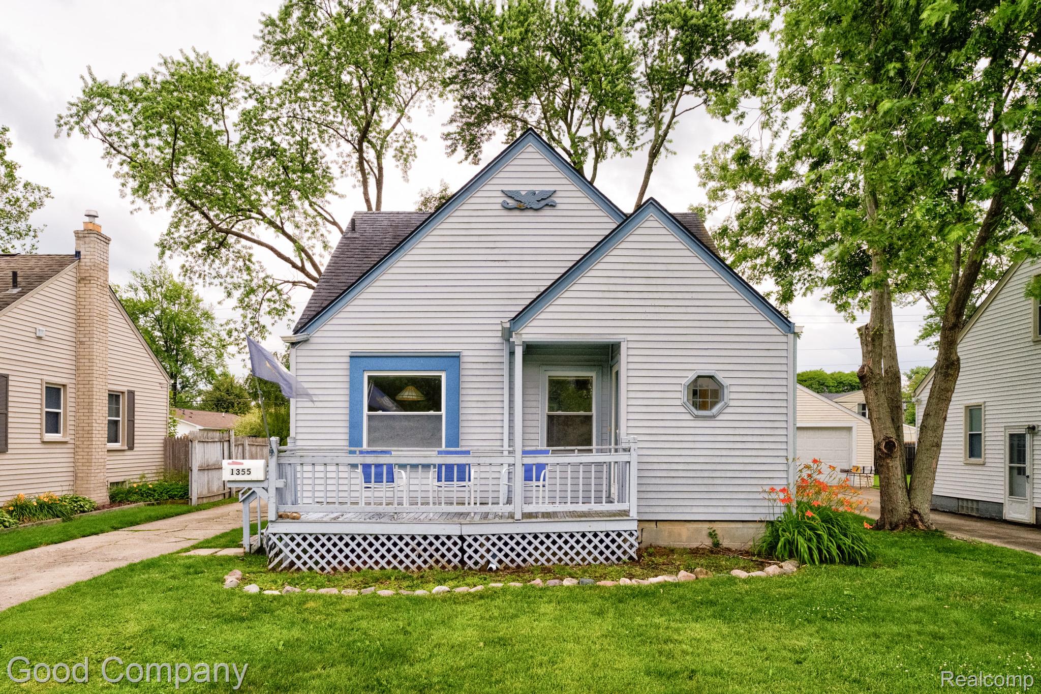 1355 Harvard Road Berkley, MI 48072 - Photo 40 of 42 1355 Harvard Ave.-38.jpg