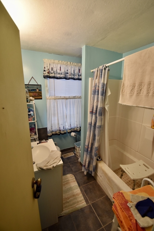 30 Carpenter Hill Road Charlton, MA 01507 - Photo 18 of 27 Gallery Image 18