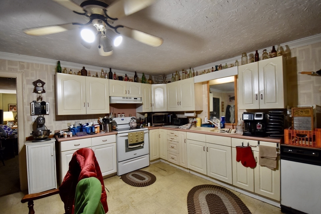 30 Carpenter Hill Road Charlton, MA 01507 - Photo 9 of 27 Gallery Image 9