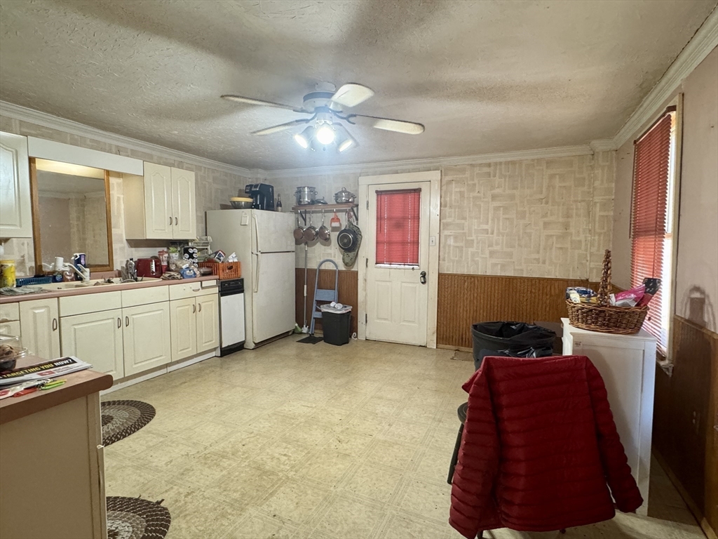 30 Carpenter Hill Road Charlton, MA 01507 - Photo 10 of 27 Gallery Image 10
