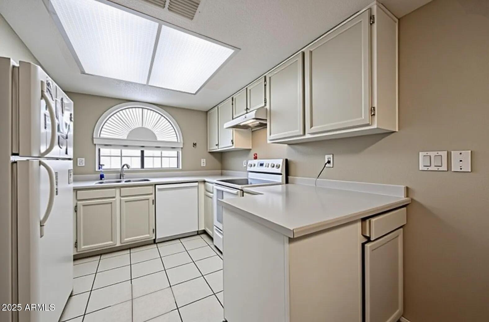 1905 East University Drive, Unit 270 Tempe, AZ 85288 - Photo 4 of 12 IMG_1476