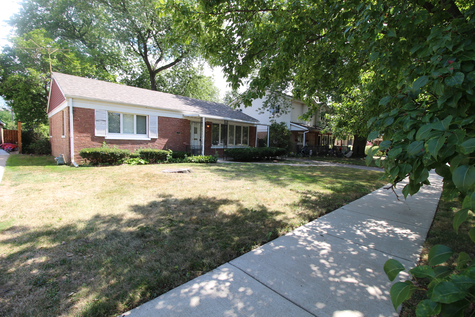 10917 South Komensky Avenue Oak Lawn, IL 60453 - Photo 2 of 22