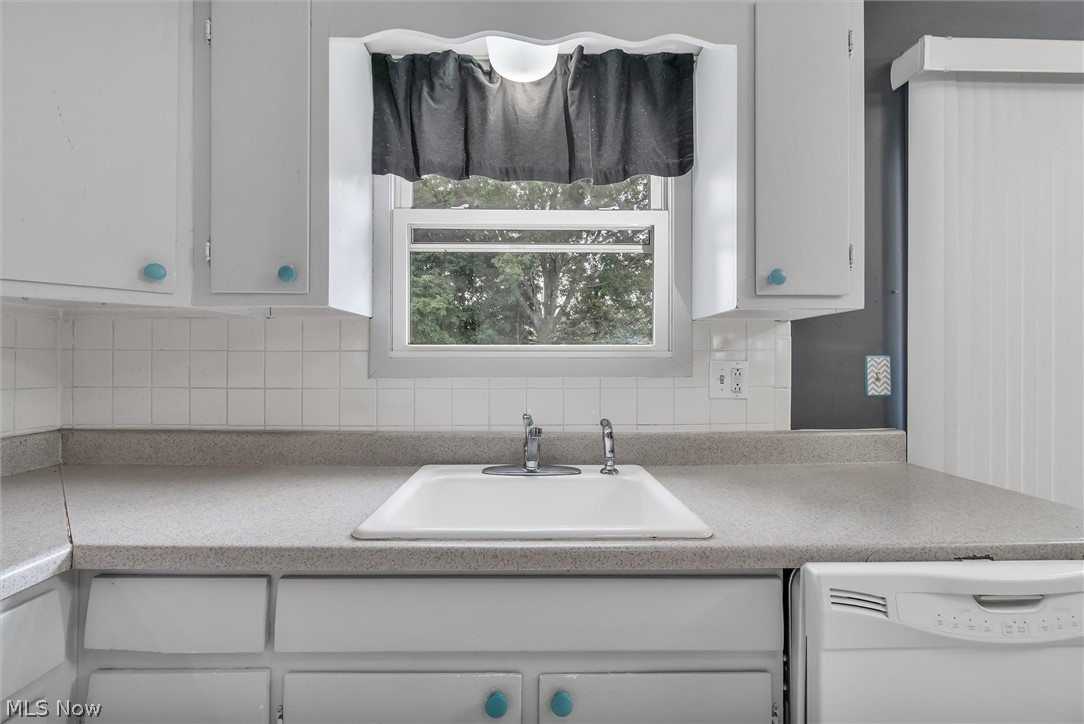 459 Rutland Street Akron, OH 44305 - Photo 8 of 33 Gallery Image 8