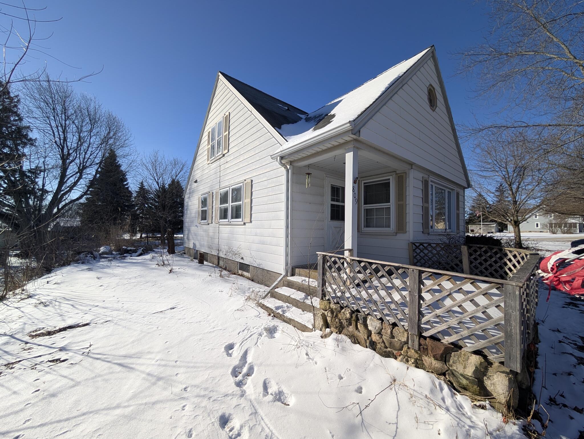 809 Fredonia Avenue Fredonia, WI 53021 - Photo 3 of 23 809 fredonia ave fredonia wi 53021_3
