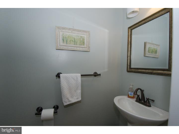 2520 Prescott Road Havertown, PA 19083 - Photo 12 of 24