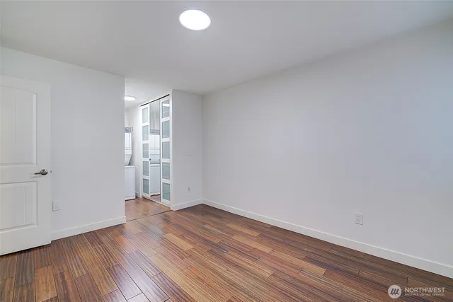 $2,250 | 12429 Northeast 130th Court, Unit G201, Kirkland, WA 98034