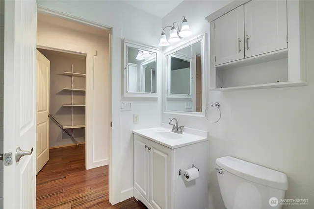 $2,250 | 12429 Northeast 130th Court, Unit G201, Kirkland, WA 98034