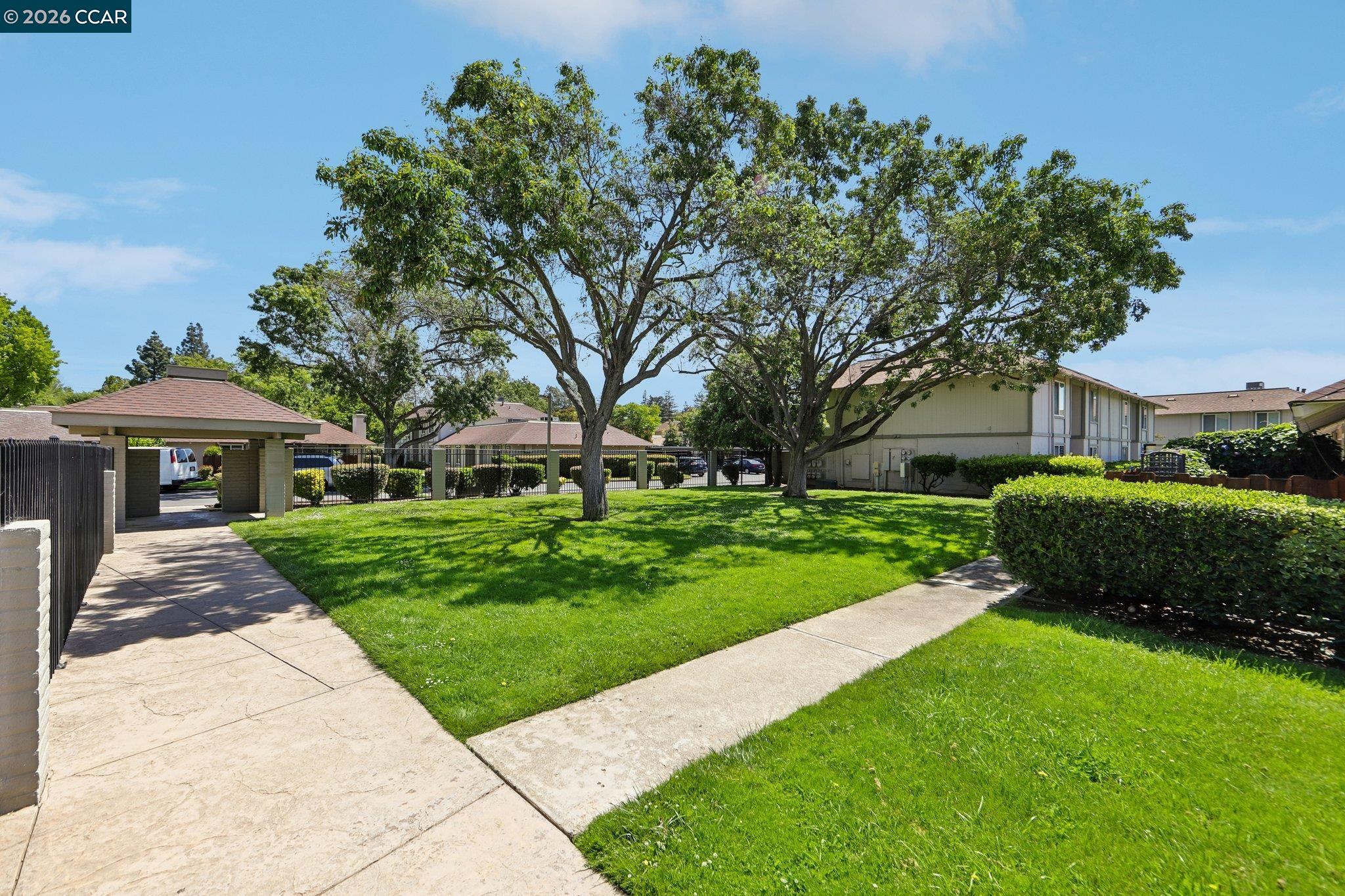 825 Oak Grove Road, Unit 40 Concord, CA 94518 - Photo 29 of 38