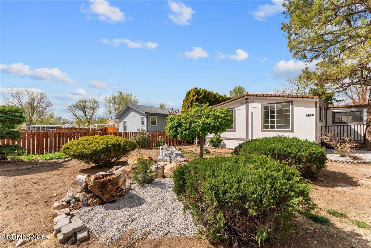 04-287 Aristocrat Way Reno NV 89506 (35