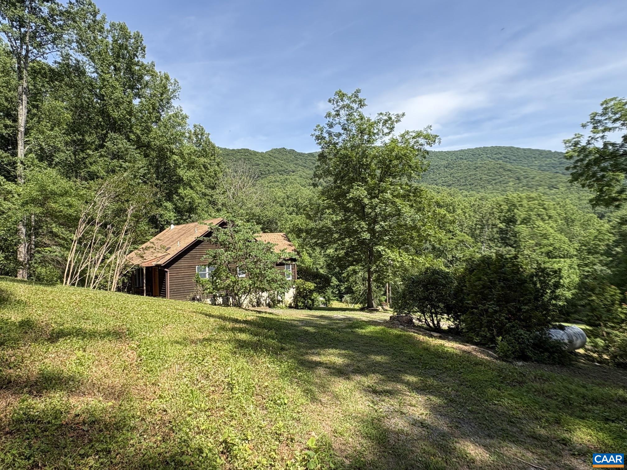 4893 Weakley Hollow Road Syria, VA 22743 - Photo 21 of 25 View