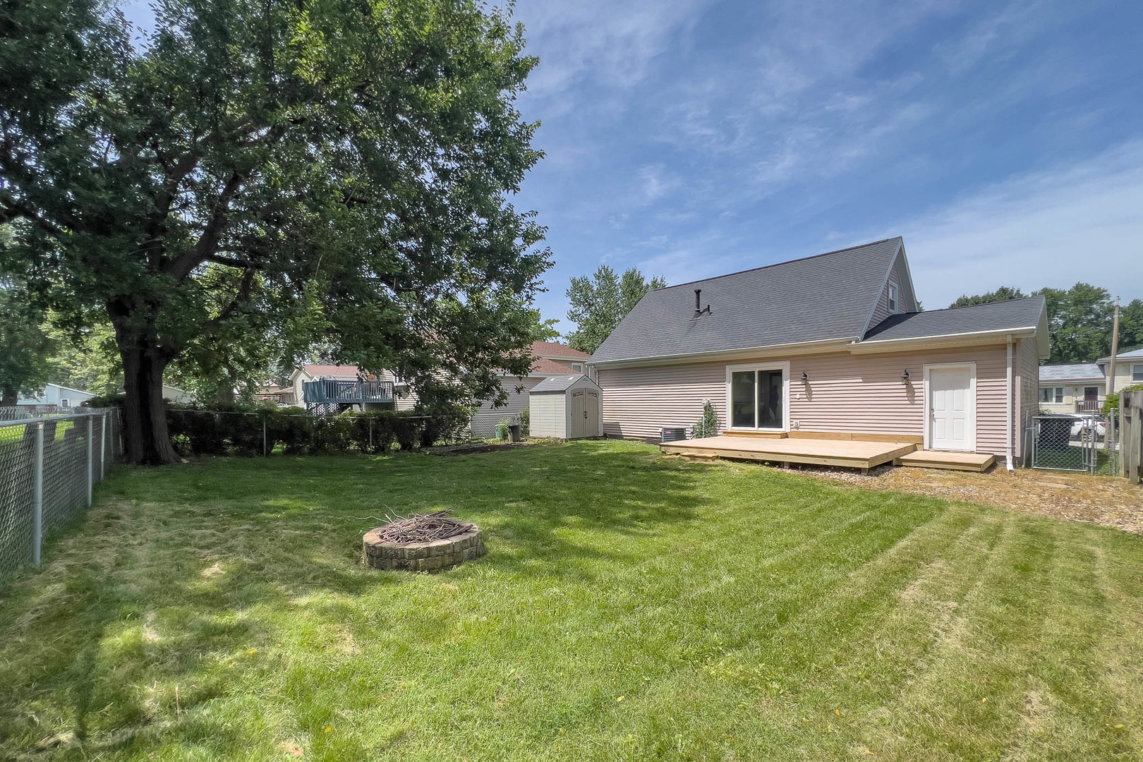 1407 Ridgeport Avenue Bloomington, IL 61704 - Photo 36 of 41