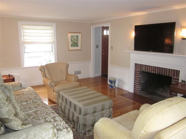 66 Canterbury Road Waltham, MA 02453 - Photo 3 of 11 Gallery Image 3