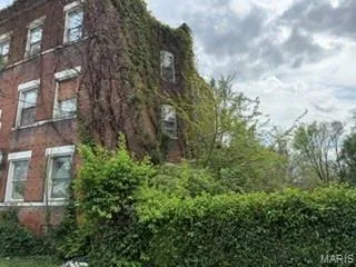 $20,000 | 5950 Plymouth Avenue, St. Louis, MO 63112