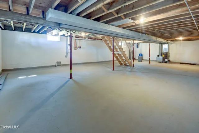 $329,000 | 264 County Highway, Gloversville, NY 12078