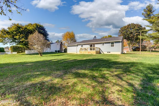 $329,000 | 264 County Highway, Gloversville, NY 12078