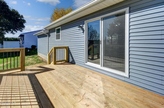 $329,000 | 264 County Highway, Gloversville, NY 12078