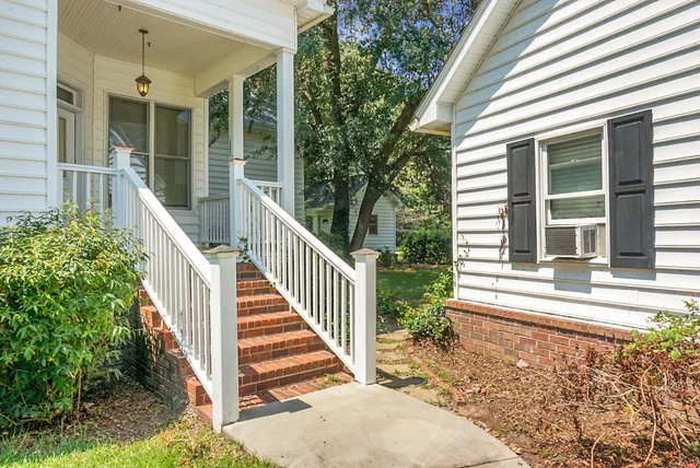 $500,000 | 130 Land O Pines Circle, Moncks Corner, SC 29461