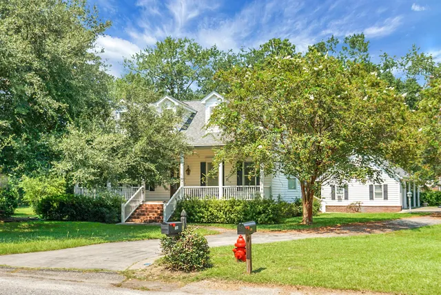 $500,000 | 130 Land O Pines Circle, Moncks Corner, SC 29461