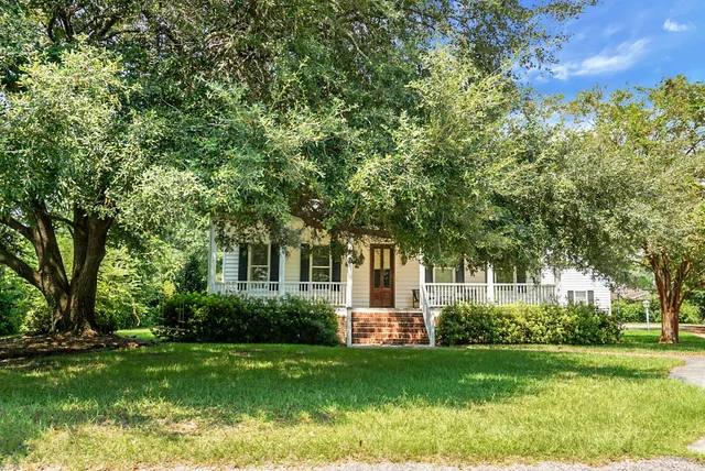 $500,000 | 130 Land O Pines Circle, Moncks Corner, SC 29461