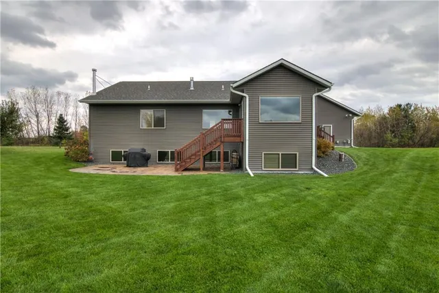$649,900 | 10012 162nd Street, Chippewa Falls, WI 54729