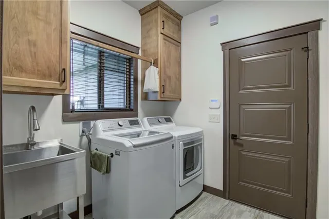 $649,900 | 10012 162nd Street, Chippewa Falls, WI 54729