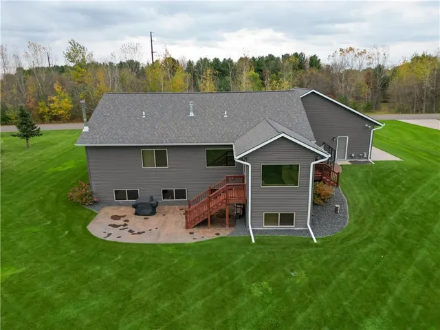 $649,900 | 10012 162nd Street, Chippewa Falls, WI 54729