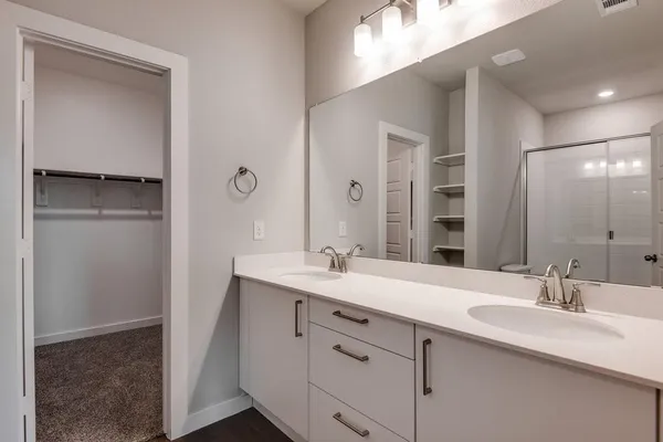 $1,950 | 748 Wheatfield Drive, Venus, TX 76084