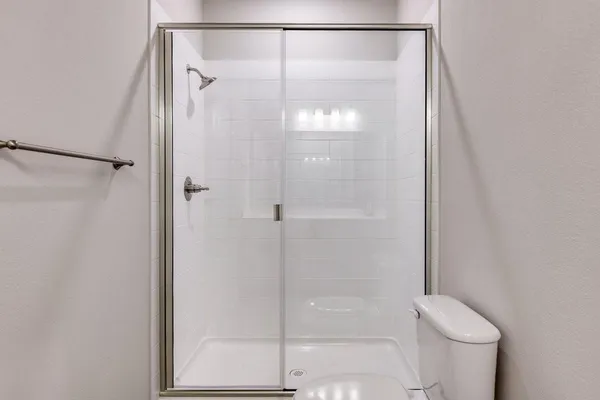 $1,950 | 748 Wheatfield Drive, Venus, TX 76084