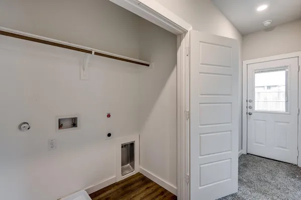 $1,950 | 748 Wheatfield Drive, Venus, TX 76084