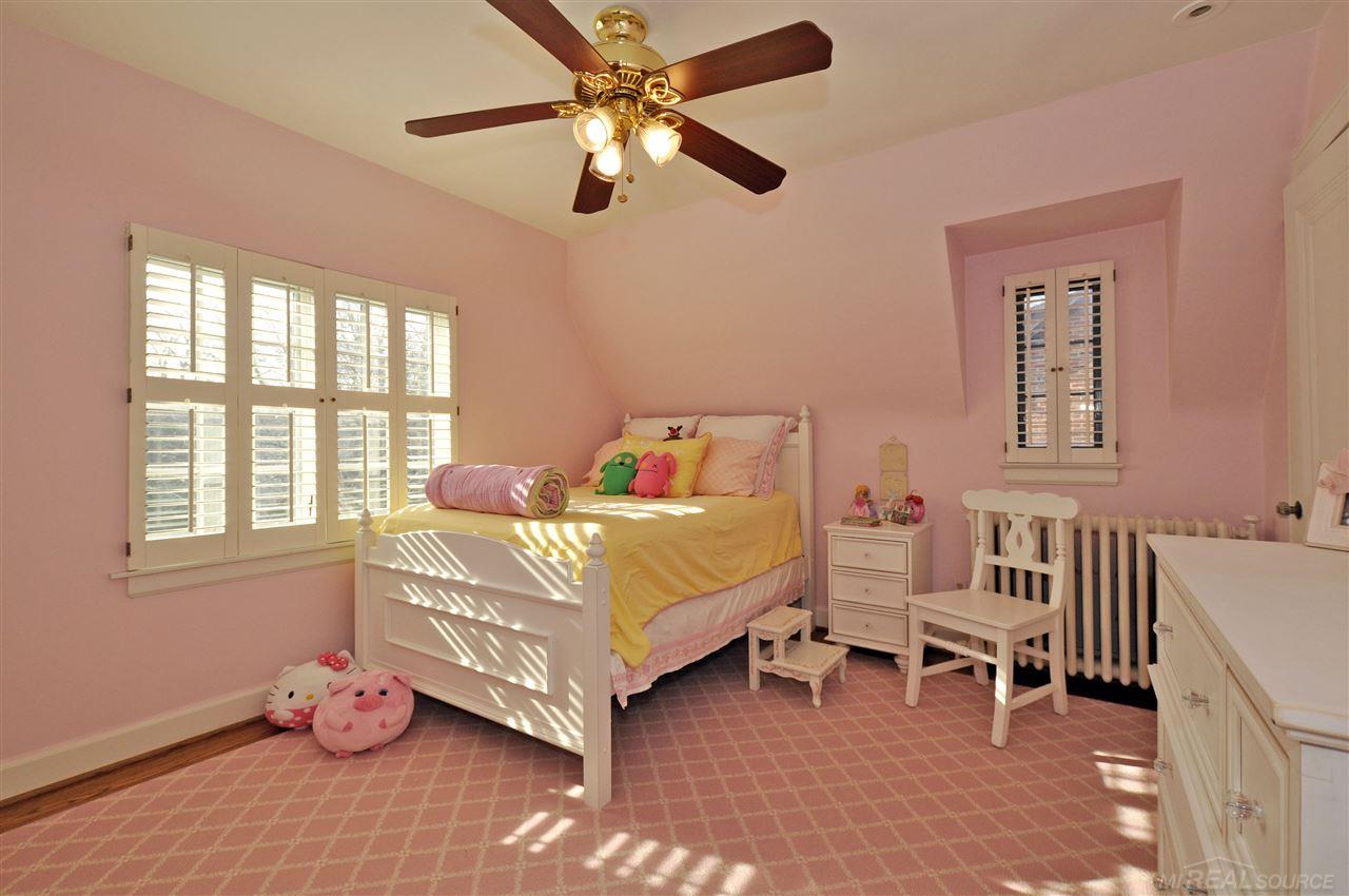 1215 Harvard Road Grosse Pointe Park, MI 48230 - Photo 20 of 34