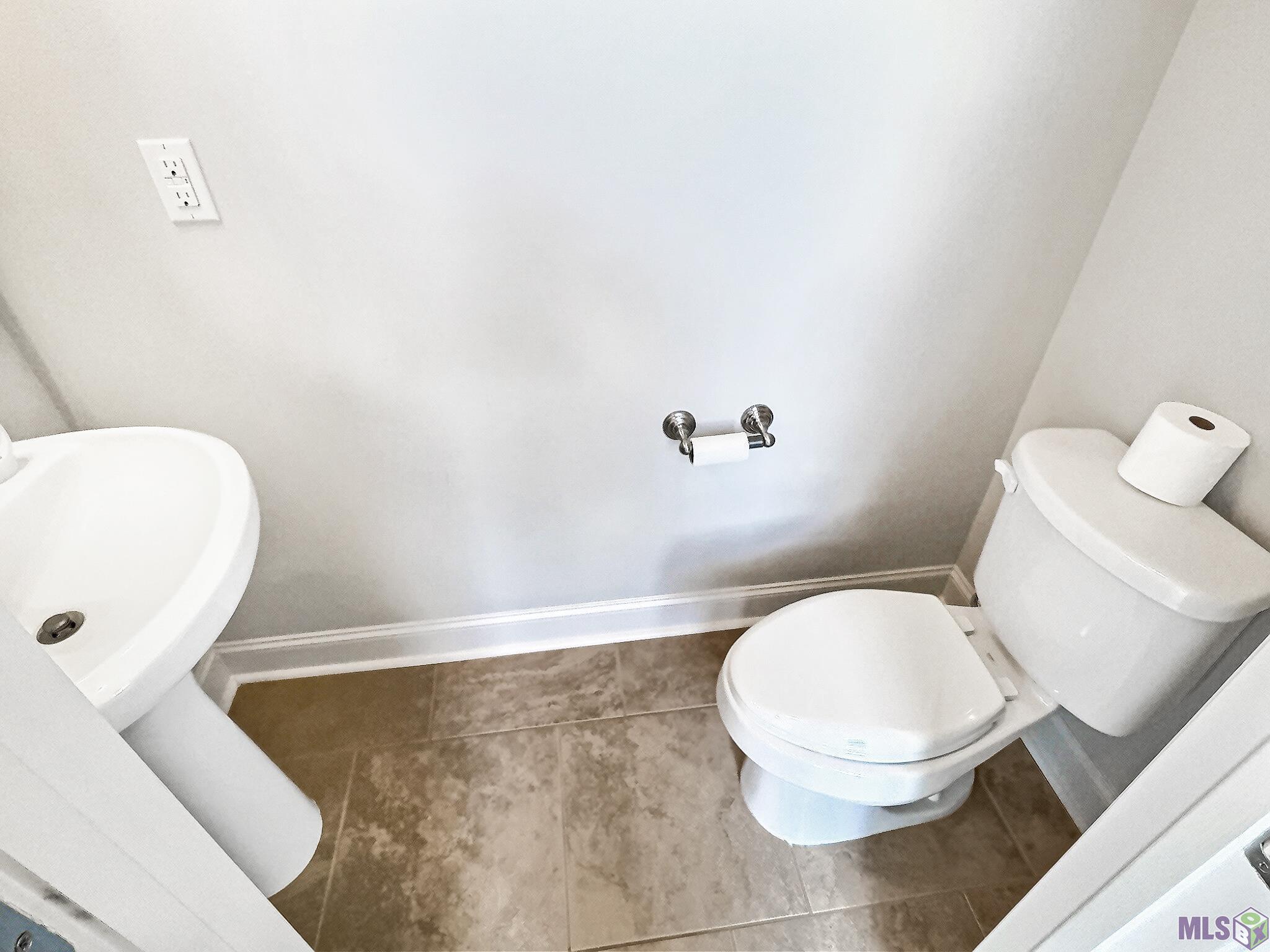 2120 Shadowbrook Drive Baton Rouge, LA 70816 - Photo 15 of 38