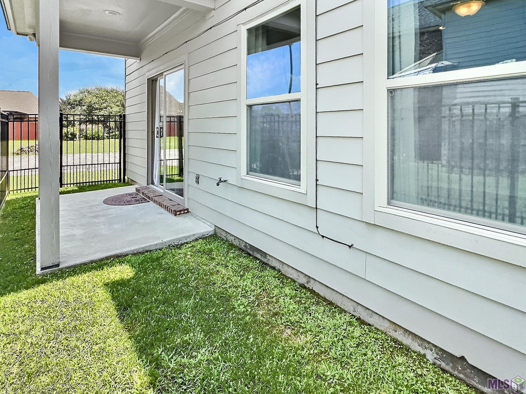 2120 Shadowbrook Drive Baton Rouge, LA 70816 - Photo 23 of 38