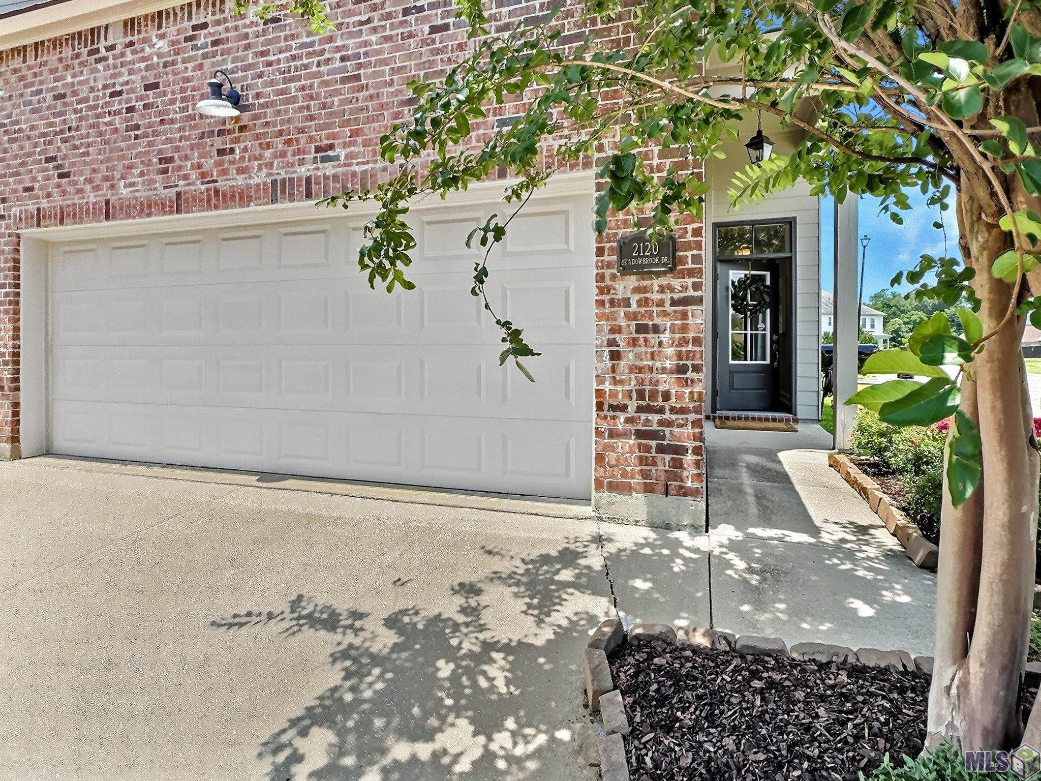 2120 Shadowbrook Drive Baton Rouge, LA 70816 - Photo 3 of 38